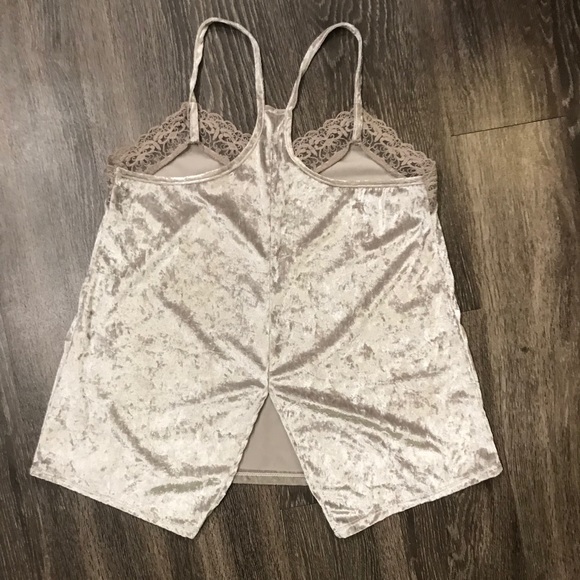 Silver Grey Velvet Lace Trim Tank - Picture 2 of 3
